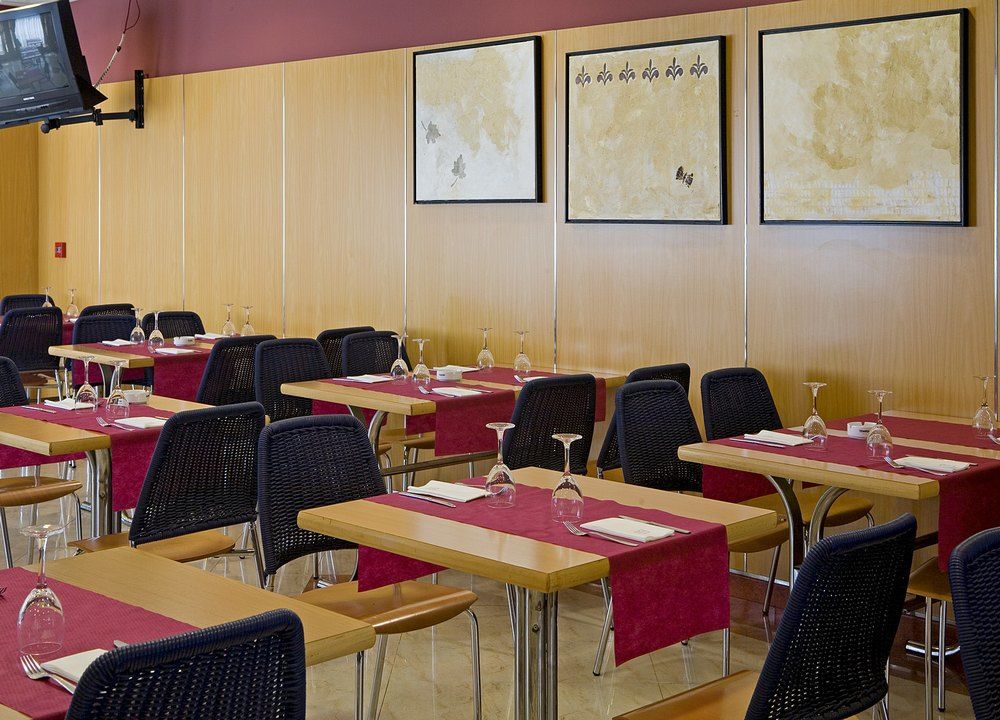 Zenit Logrono Hotel Bagian luar foto